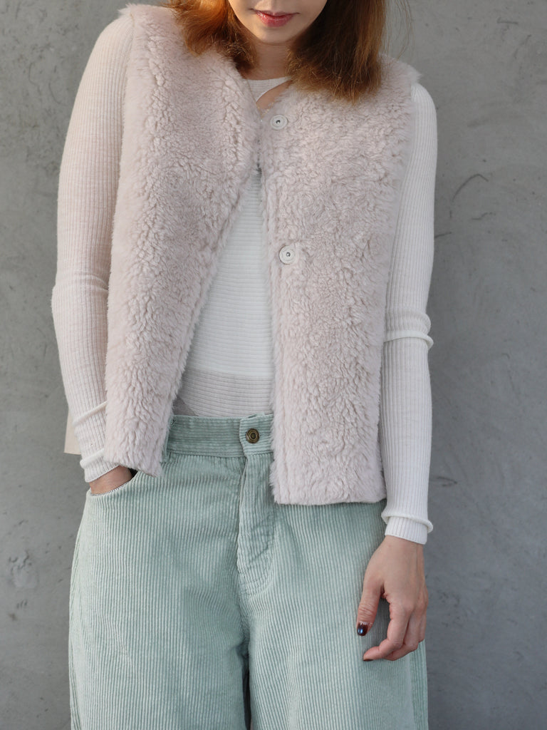 Soft White Shearling-Finish Pure Merino Wool Furry Gilet