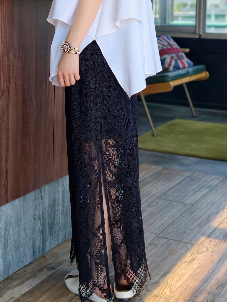 Black Geo Eyelash Lace Panel Side Slit Maxi Skirt