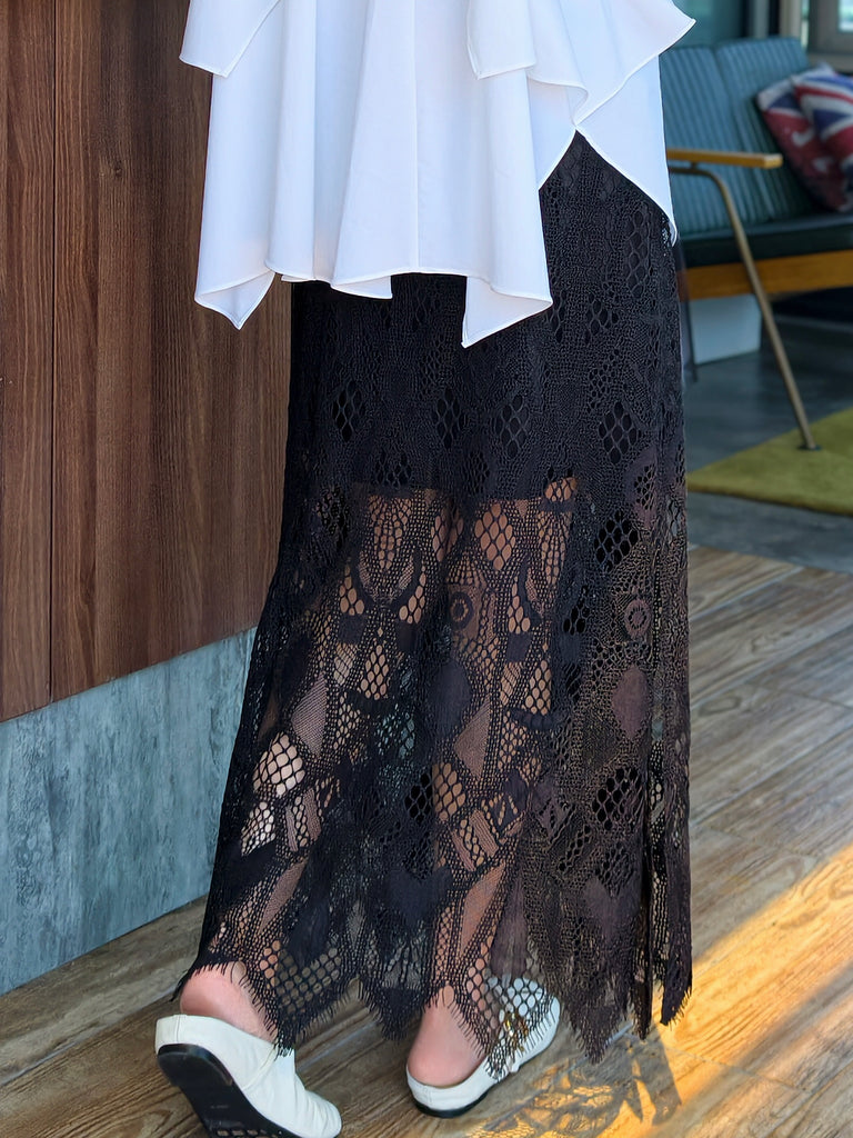 Black Geo Eyelash Lace Panel Side Slit Maxi Skirt