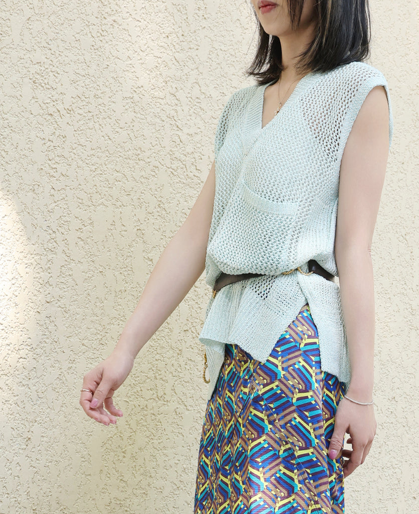 Green V-neck Pocket Detail Side Slits Layering Tank