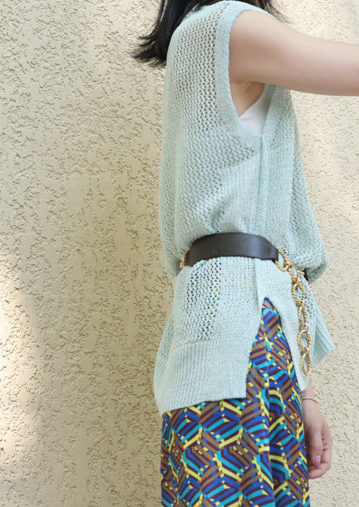 Green V-neck Pocket Detail Side Slits Layering Tank