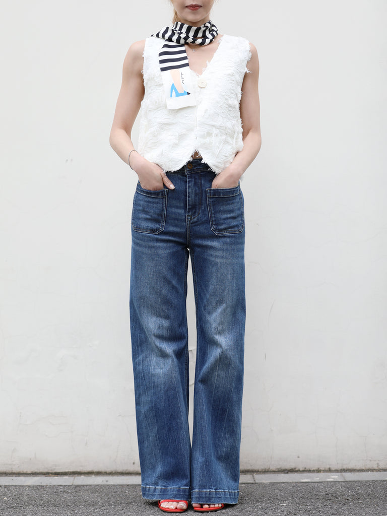 Washed Blue Front Pocket Detail Leg-Lengthening Jeans