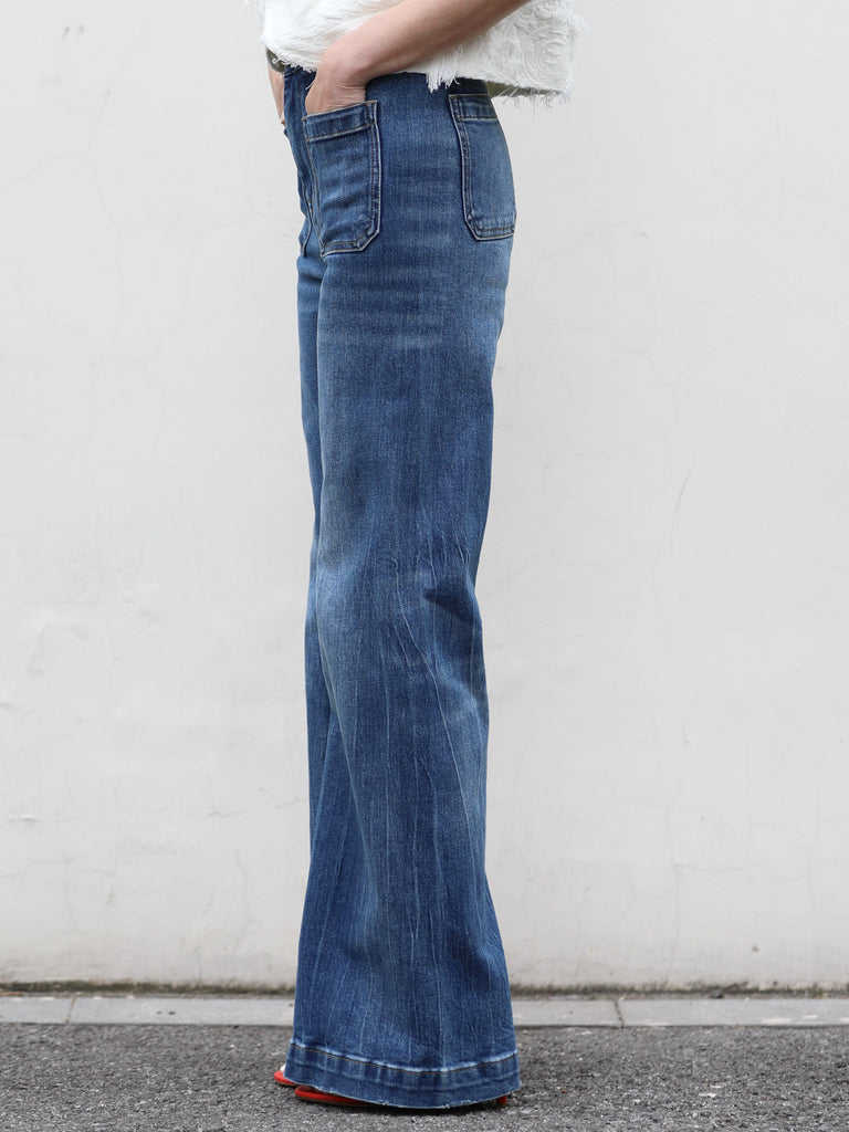 Washed Blue Front Pocket Detail Leg-Lengthening Jeans