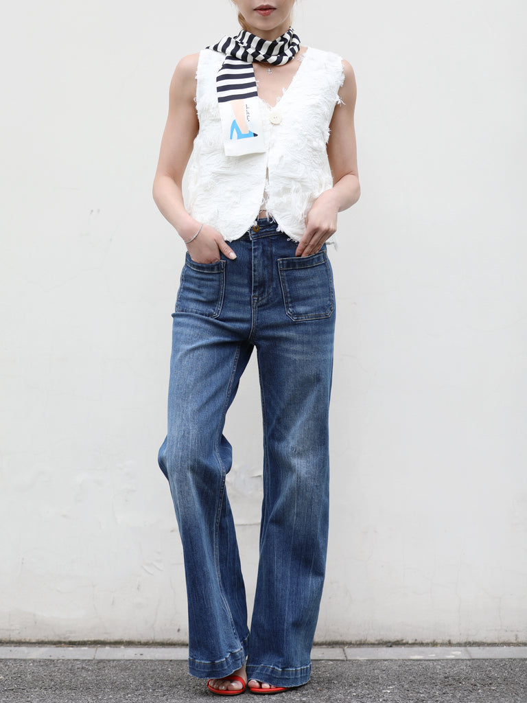 Washed Blue Front Pocket Detail Leg-Lengthening Jeans