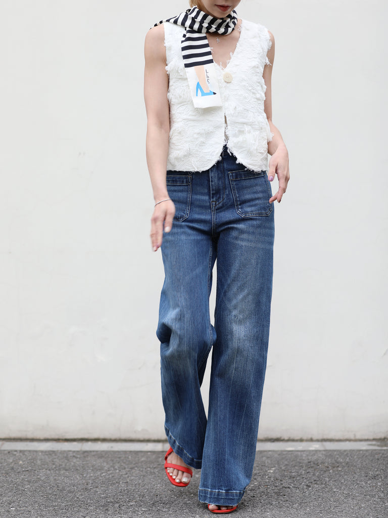 Washed Blue Front Pocket Detail Leg-Lengthening Jeans