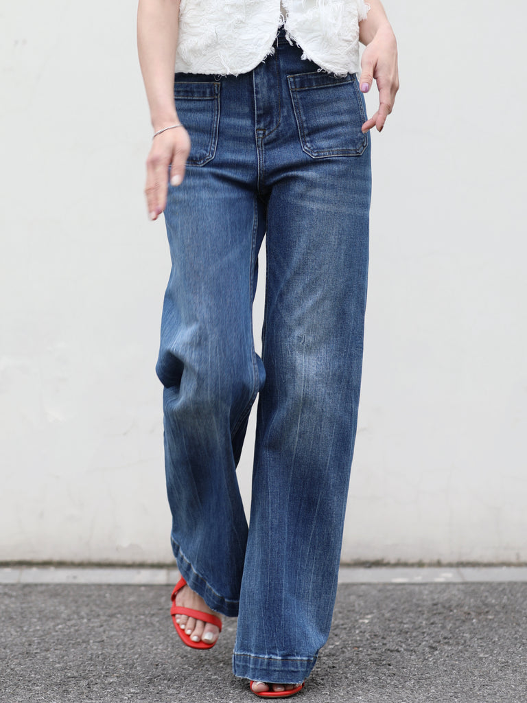 Washed Blue Front Pocket Detail Leg-Lengthening Jeans