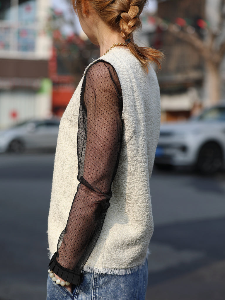 Final Sale! Textured Gold Lurex V-neck Sleeveless Tweed Top