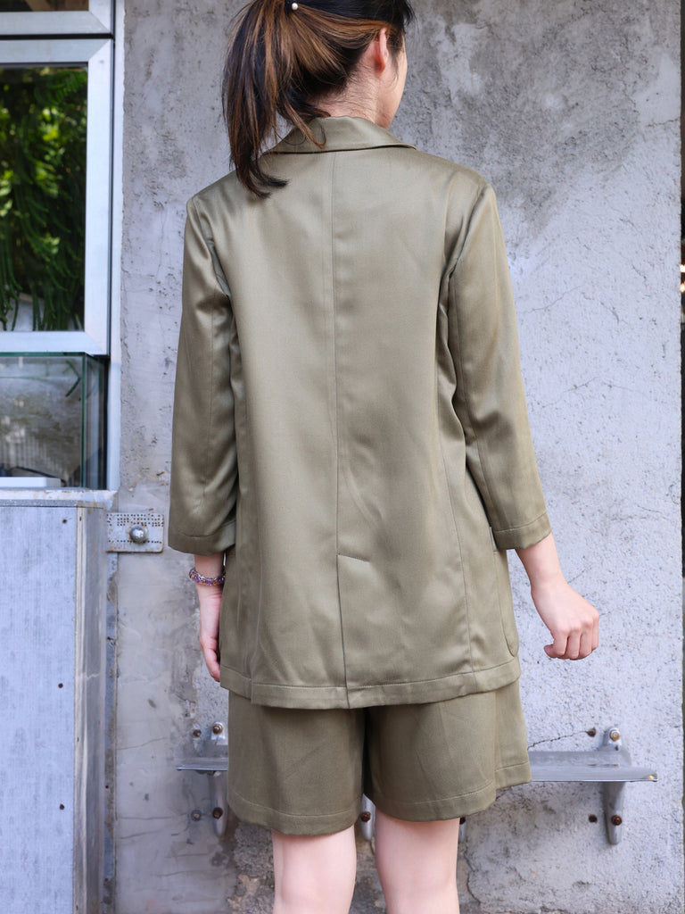 Army Green Scalloped Waist Pleated A-Line Shorts