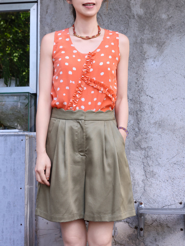 Army Green Scalloped Waist Pleated A-Line Shorts