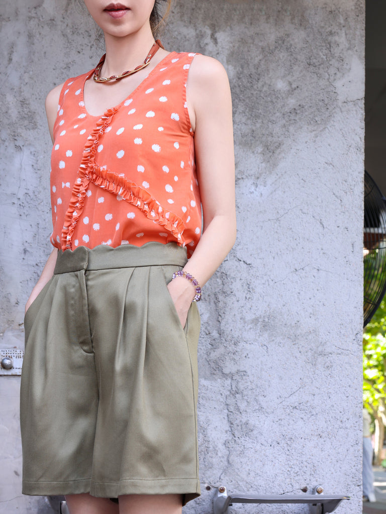 Army Green Scalloped Waist Pleated A-Line Shorts