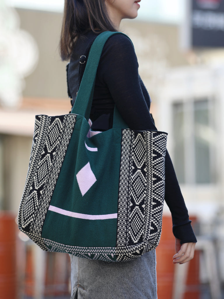 Geometric Pattern Contrast Border Knitted Everyday Tote