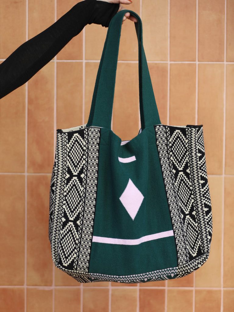 Geometric Pattern Contrast Border Knitted Everyday Tote