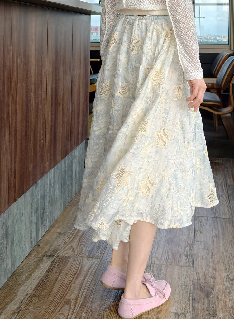 Ivory Floral Star Embroidered Mesh Elastic Waist Midi Skirt