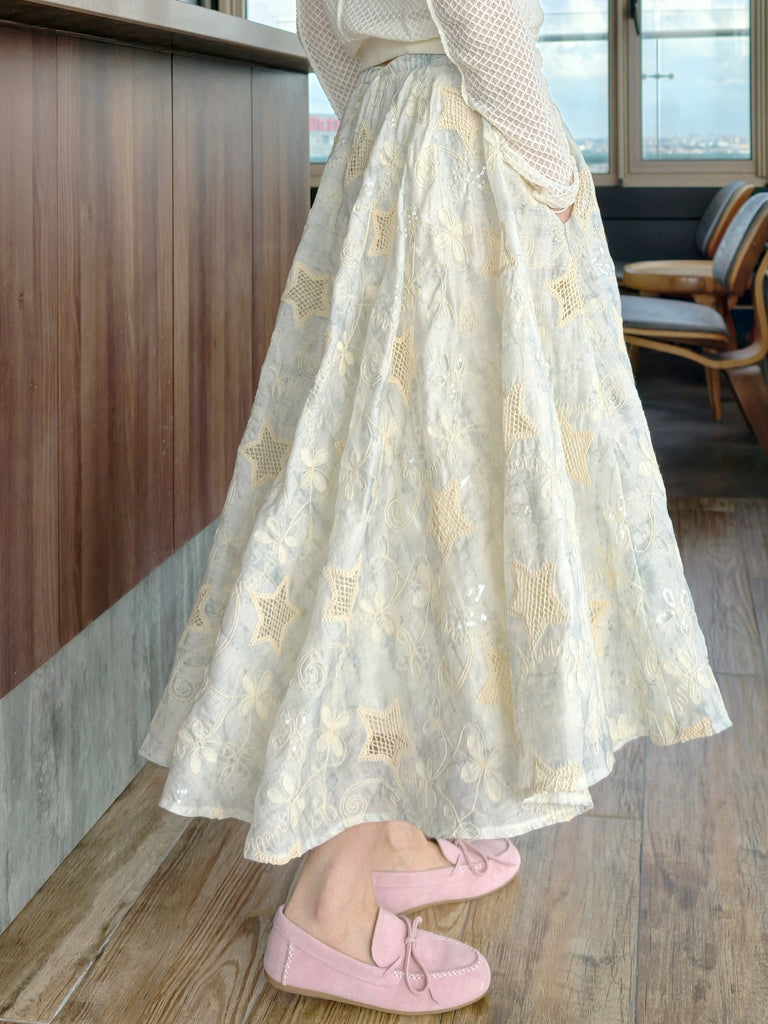 Ivory Floral Star Embroidered Mesh Elastic Waist Midi Skirt