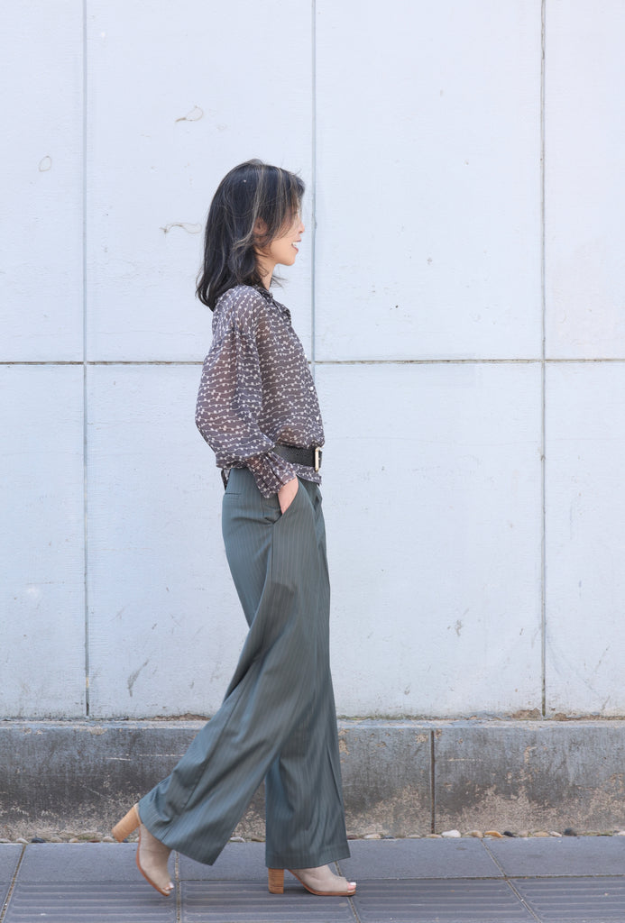 Black Striped Dots Pleated Collar Flared Cuff Silky Blouse