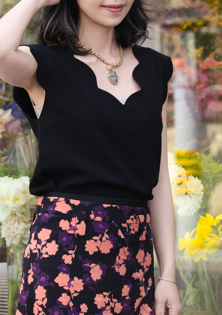 Classic Black V-Neck Scalloped Tank Top