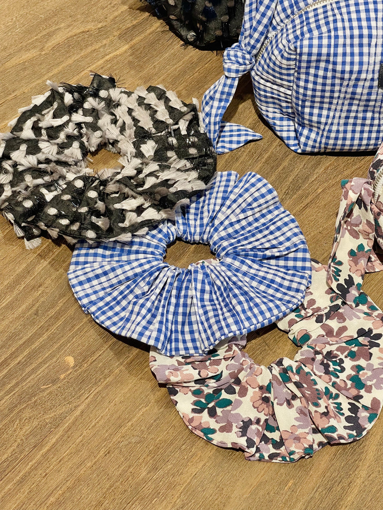 Painterly Floral Knotted Bow Boxy Pouch & Scrunchie Duo