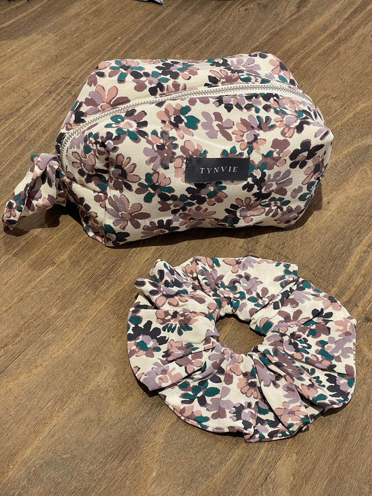 Painterly Floral Knotted Bow Boxy Pouch & Scrunchie Duo
