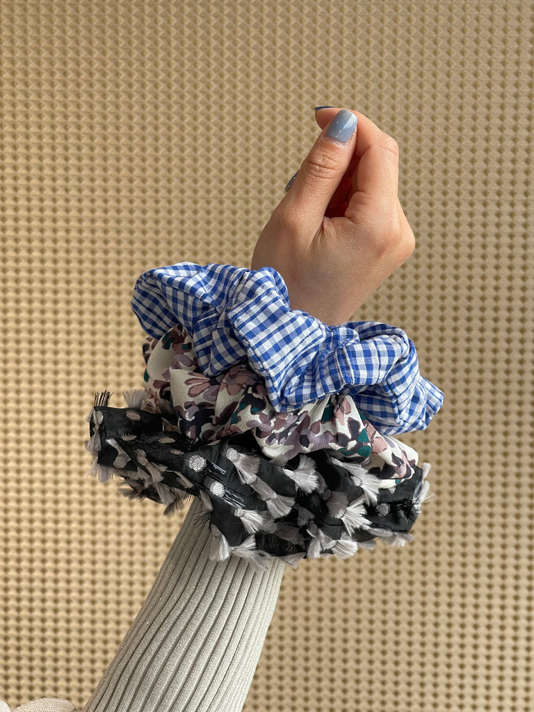 Painterly Floral Knotted Bow Boxy Pouch & Scrunchie Duo