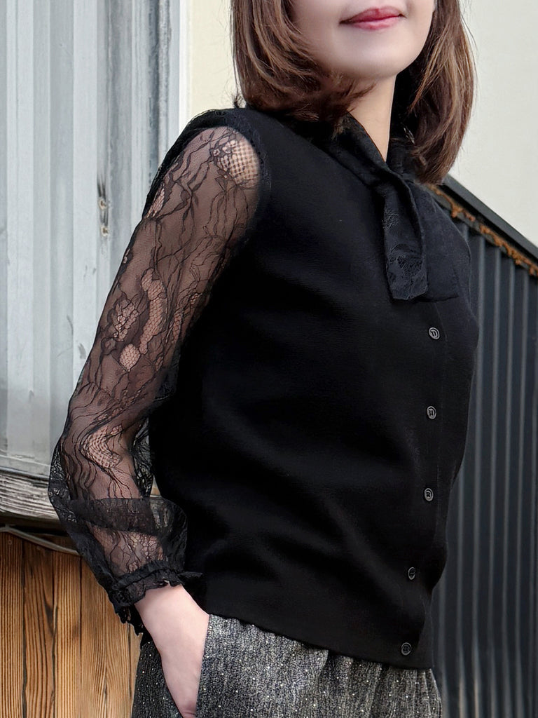 Black Lace Scarf Collar Woollen Padded Shoulder Cardigan