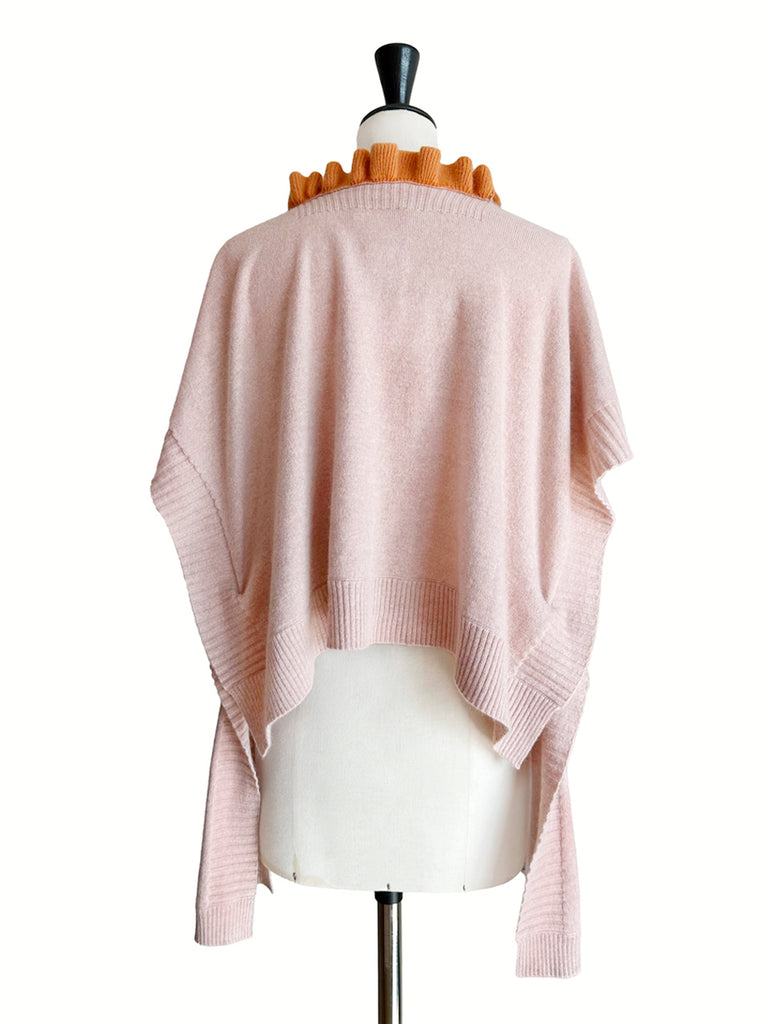 粉紅色/橙色不對稱荷葉邊奢華羊毛 Ruana - 圍巾