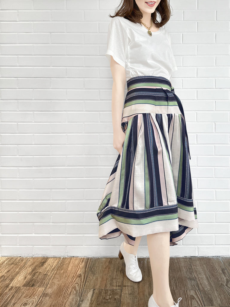 SPECIAL! White Bow Detail Front/ back 2-Way Tee