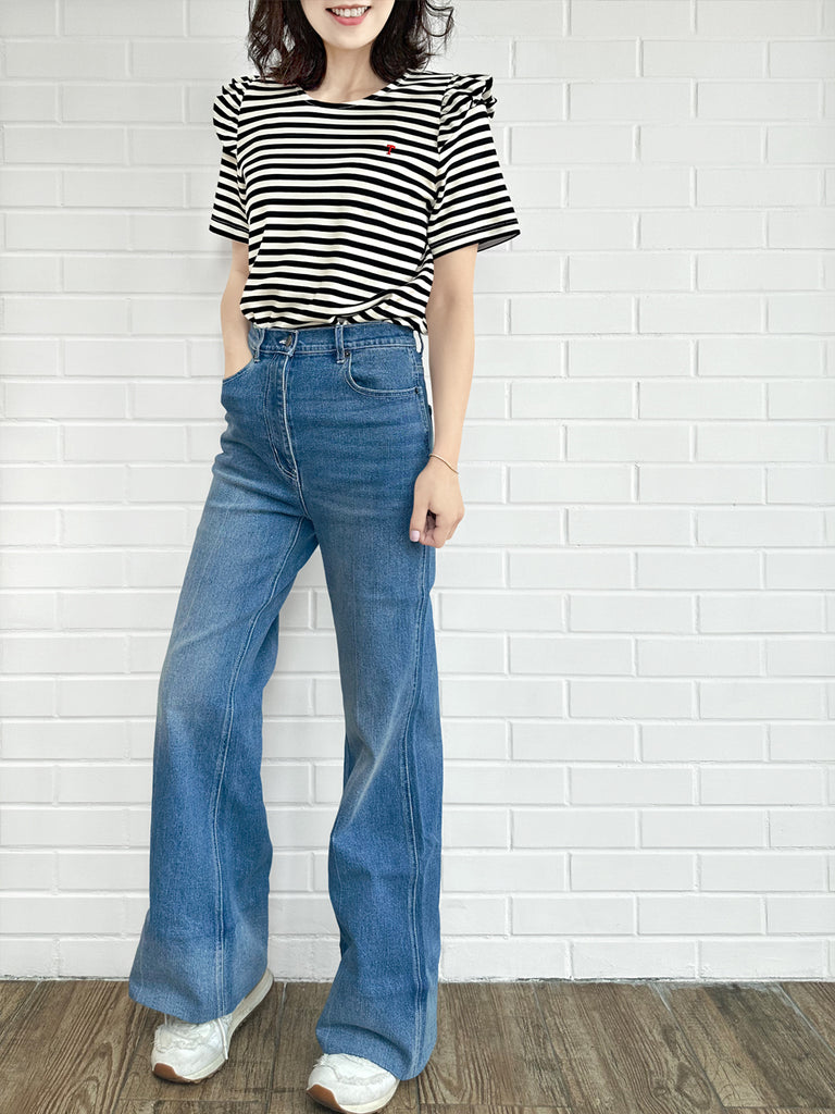 復古藍色中水洗喇叭形標誌刺繡牛仔褲