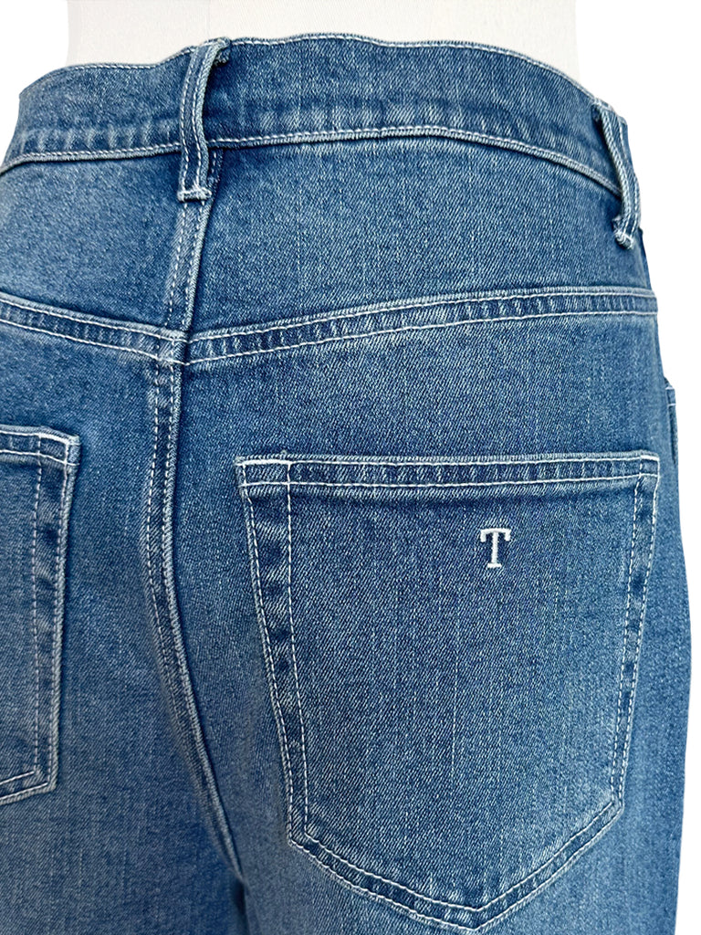 復古藍色中水洗喇叭形標誌刺繡牛仔褲