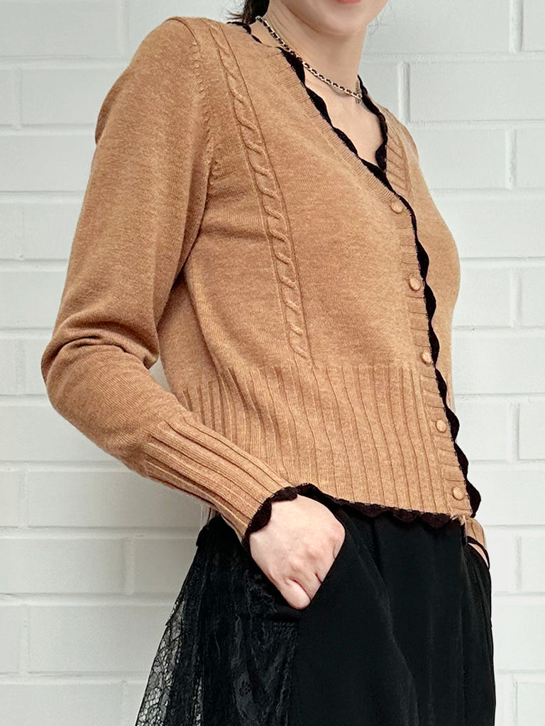 Surprise Sale! Beige Contrast Scallop Trim Cashmere & Wool Cropped Cardigan