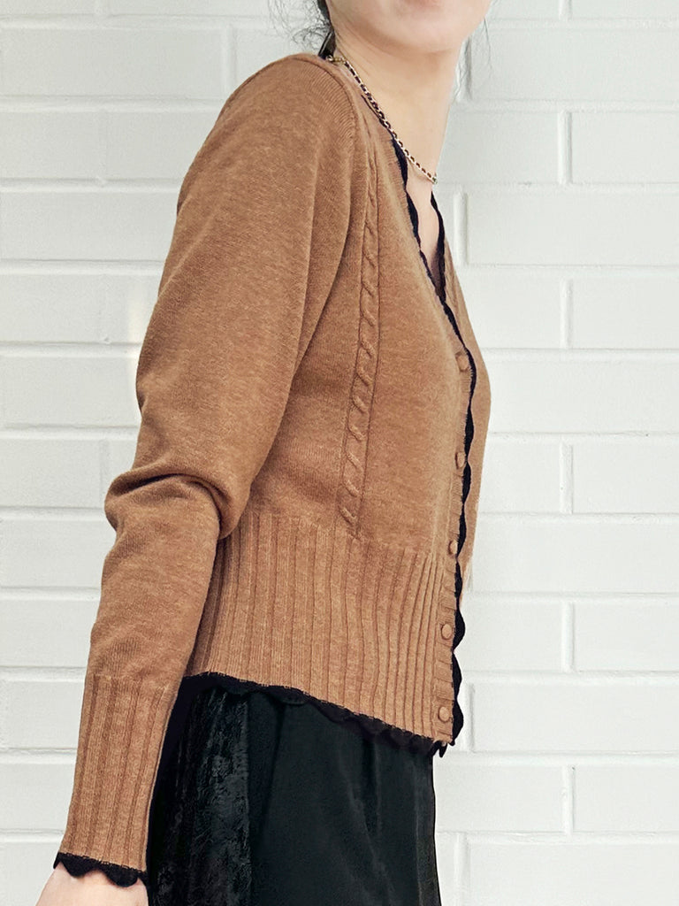 Surprise Sale! Beige Contrast Scallop Trim Cashmere & Wool Cropped Cardigan