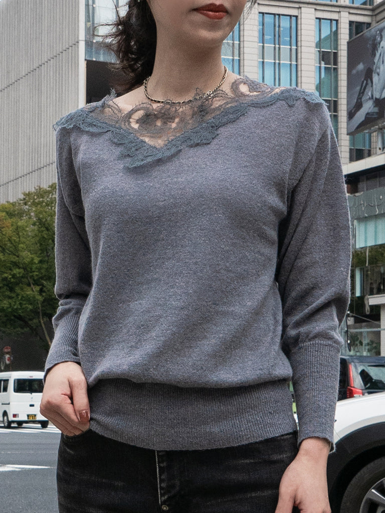 灰色不對稱蕾絲領蝙蝠翼馬海毛美利奴混紡毛衣
