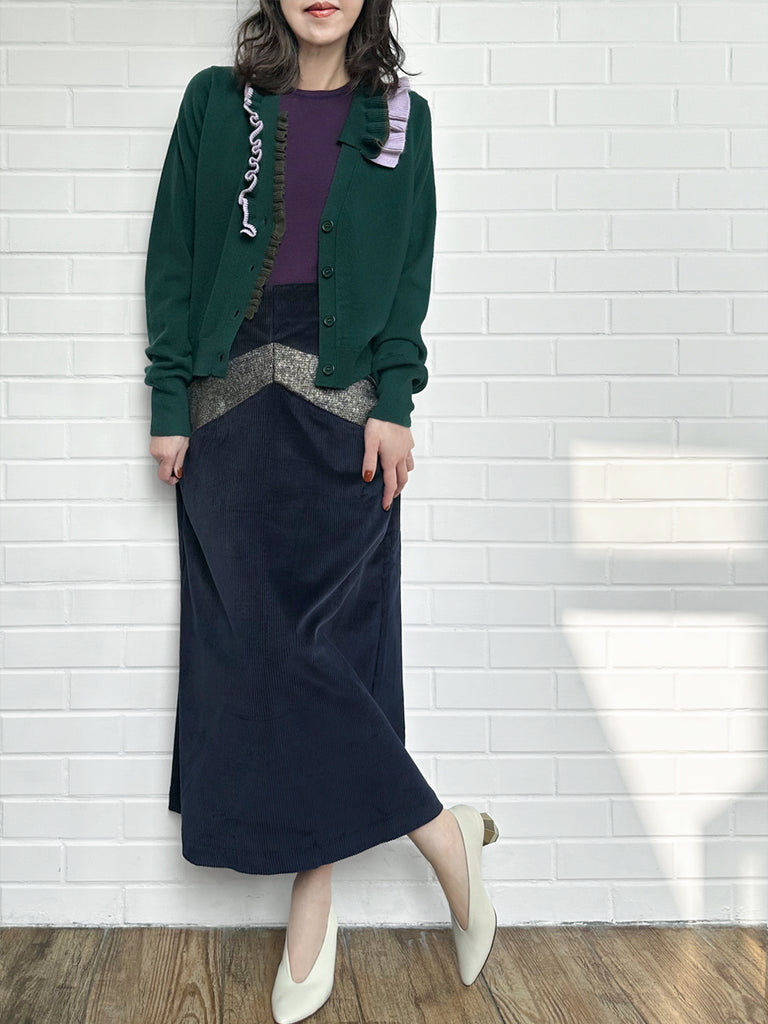 森林綠色荷葉邊領寬鬆 V 領羊毛羊絨開襟衫