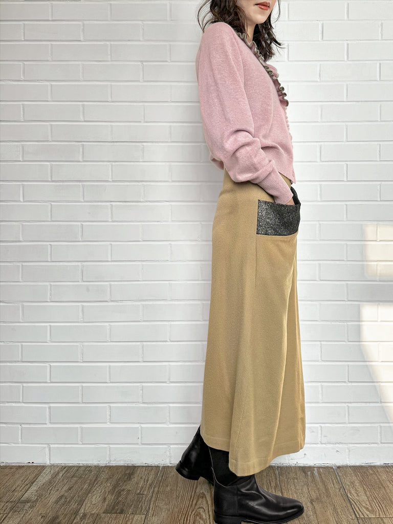 霧粉色荷葉邊領寬鬆 V 領羊毛羊絨開襟衫