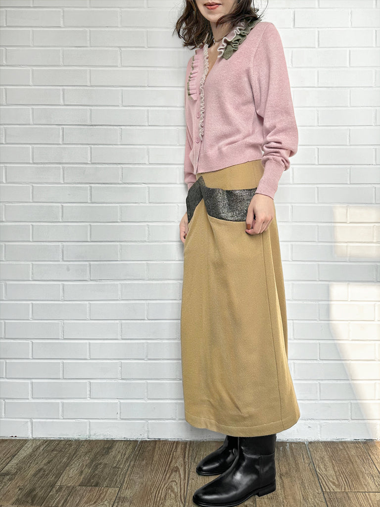 霧粉色荷葉邊領寬鬆 V 領羊毛羊絨開襟衫