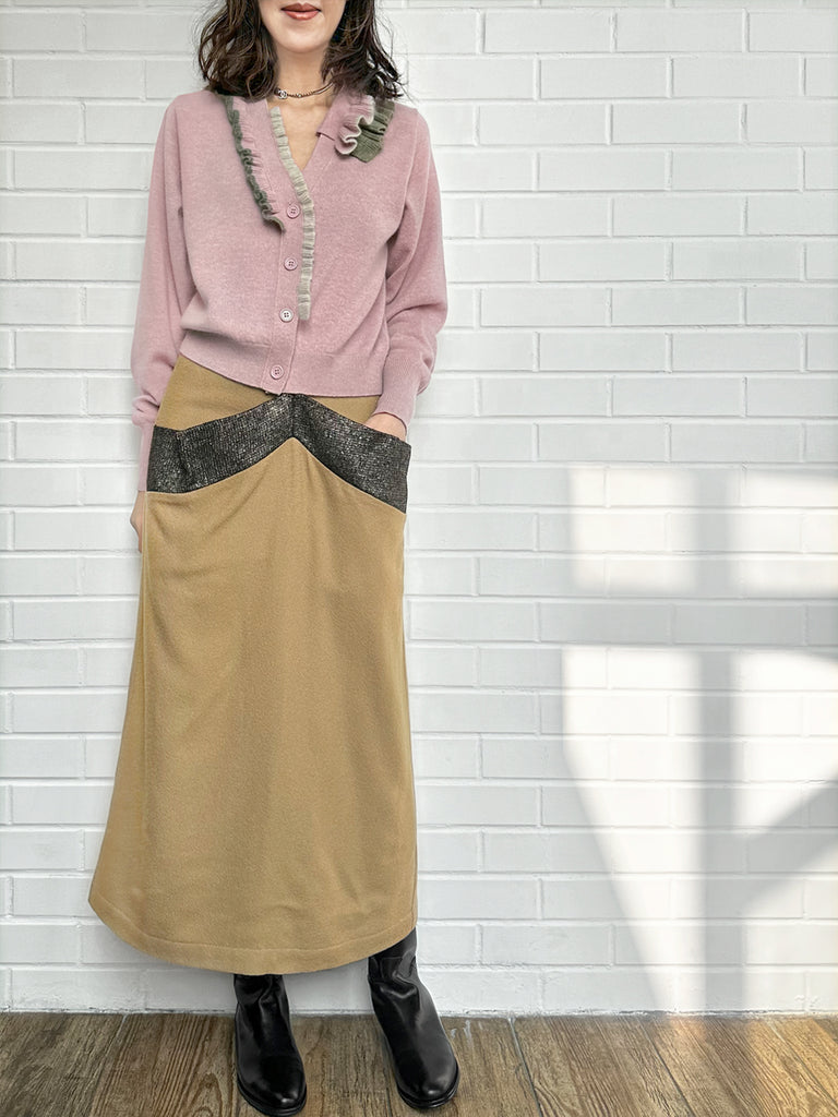 霧粉色荷葉邊領寬鬆 V 領羊毛羊絨開襟衫