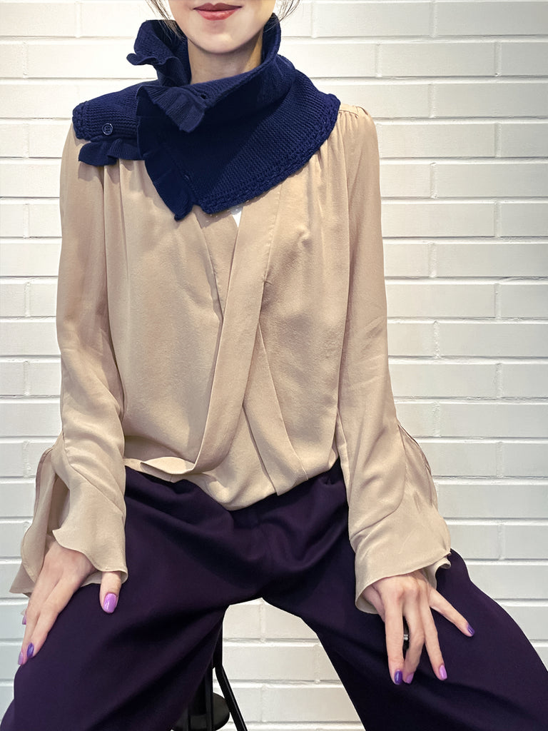 特別的!海軍藍鉤編邊飾荷葉邊 A 型內襯圍脖