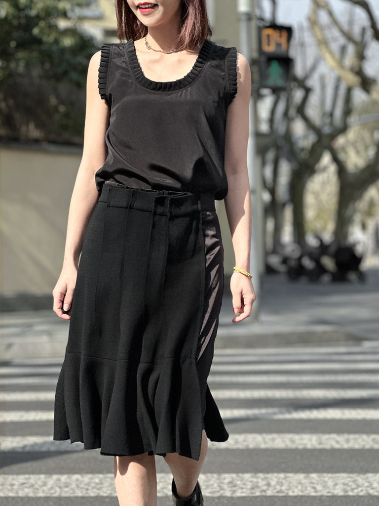 黑色褶襉細節緞布貼片及膝半身裙