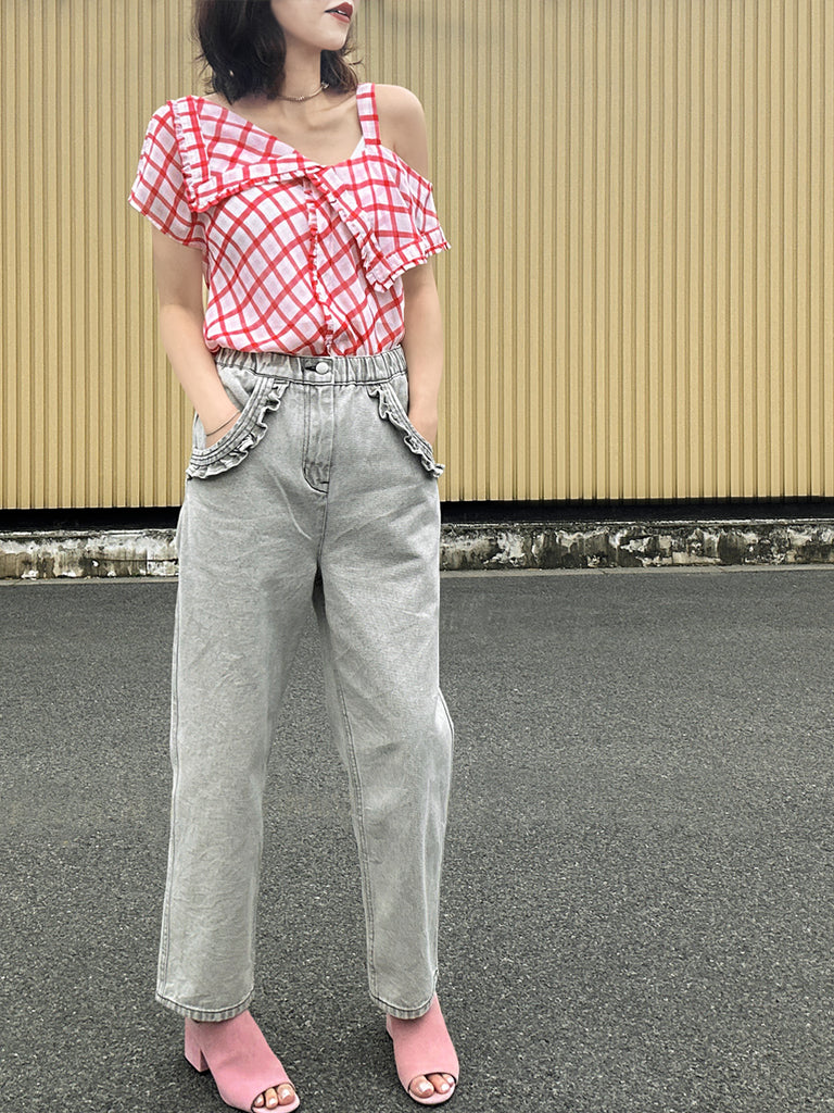 水洗灰白色荷葉邊口袋直筒牛仔褲