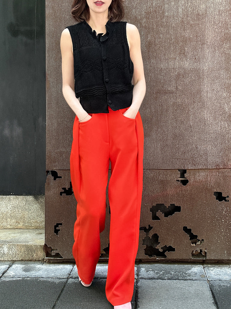 經典黑色荷葉邊領圖案縫紐帶前背心