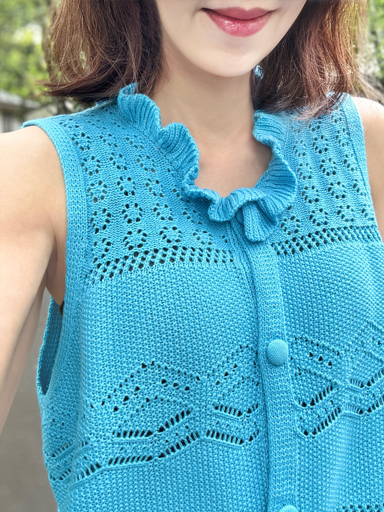 灰藍色荷葉邊領圖案縫紐扣前背心