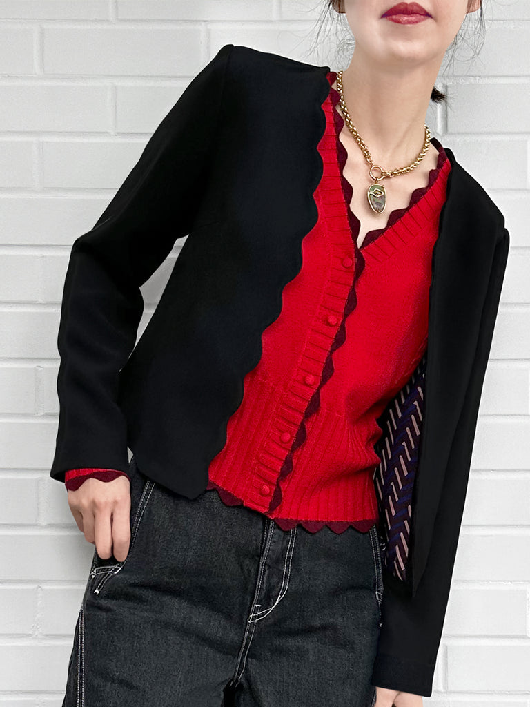 優雅的黑色扇形領開襟夾克