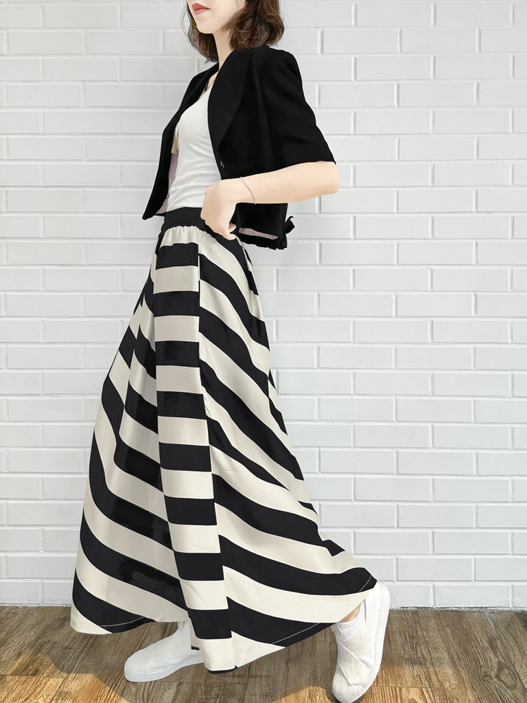 經典黑色荷葉邊細部強肩短版西裝外套