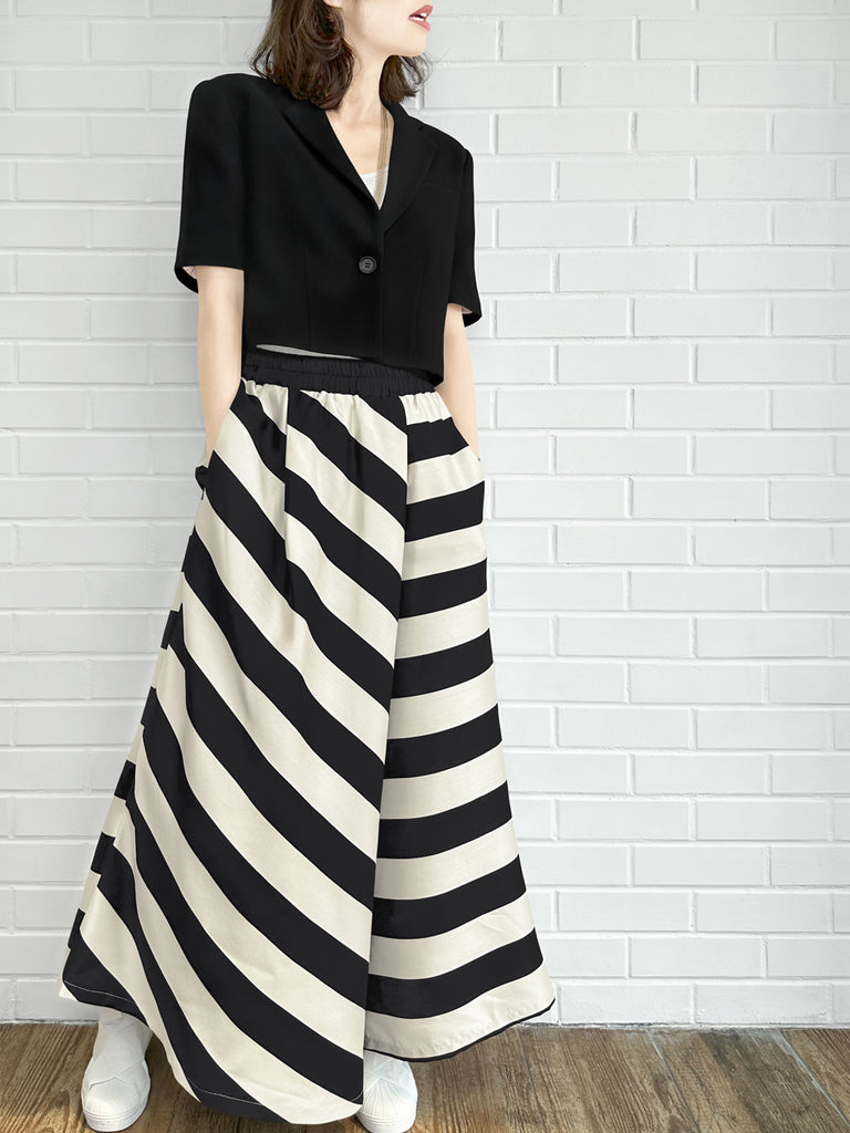 經典黑色荷葉邊細部強肩短版西裝外套