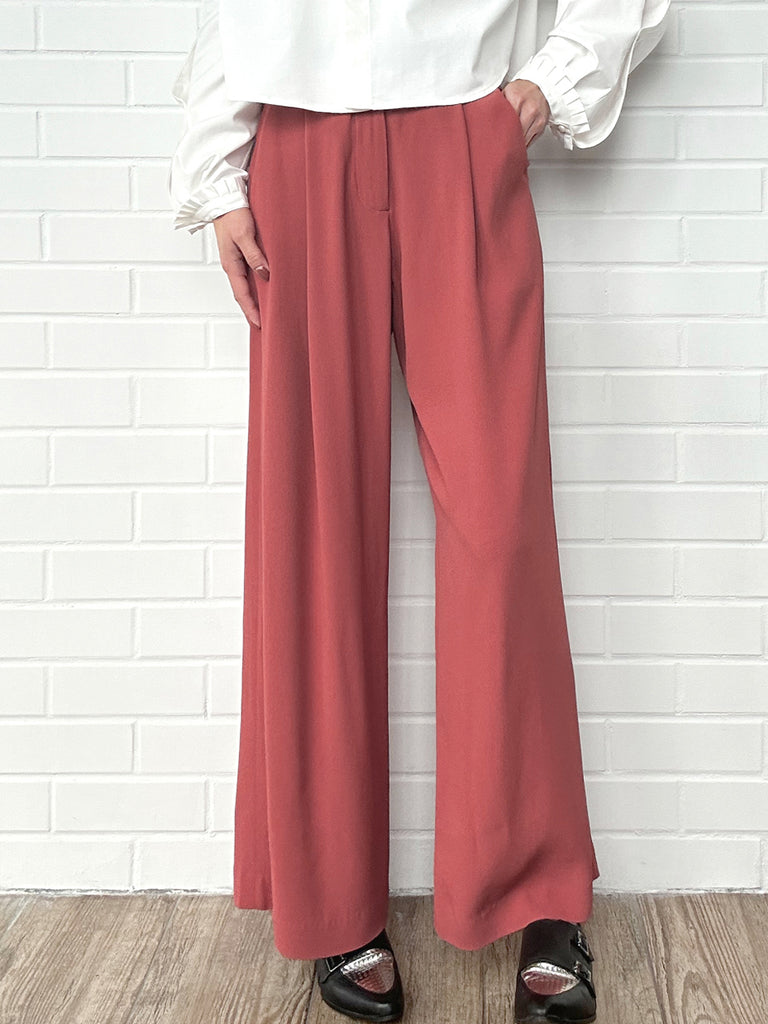 Final Sale! Coral/ Black Contrast Pleated Waist Airy Wide Leg Trousers