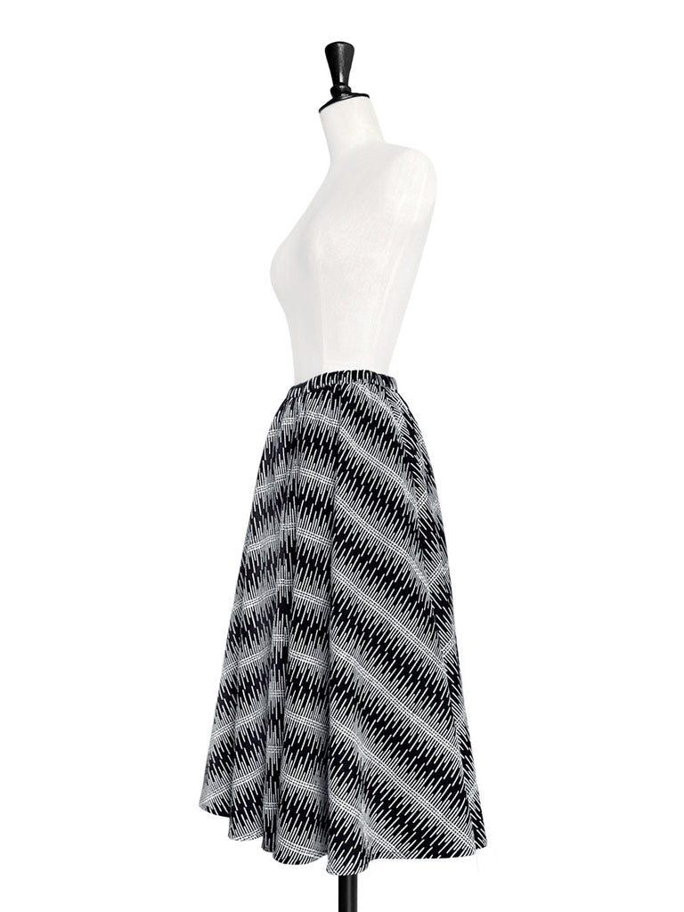 新色!單色紋理針織圖案飄逸圓裙