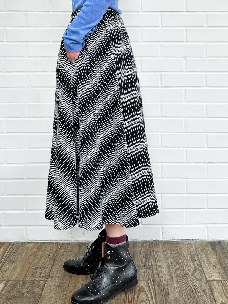 新色!單色紋理針織圖案飄逸圓裙