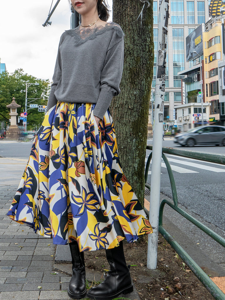 Final Sale! Dual-tone Vibrant Floral Print Flowy Round Skirt