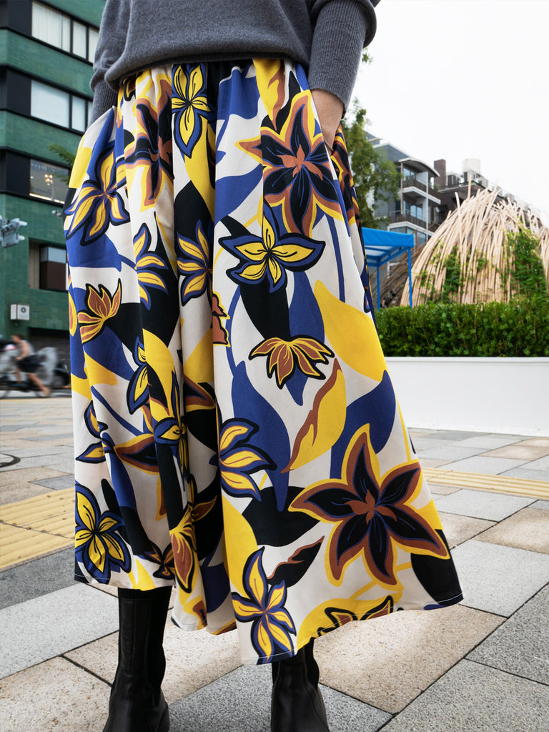 Final Sale! Dual-tone Vibrant Floral Print Flowy Round Skirt