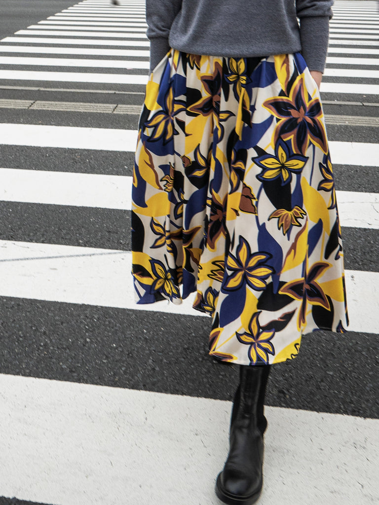 Final Sale! Dual-tone Vibrant Floral Print Flowy Round Skirt