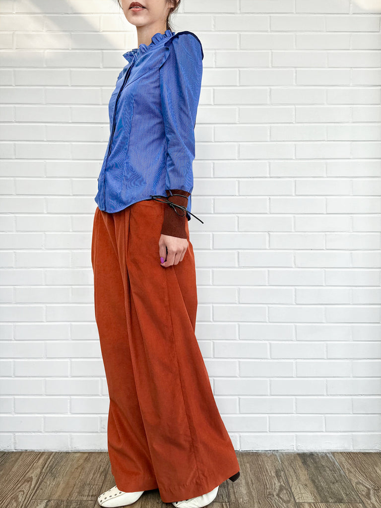 藍色條紋貼片針織領帶袖口荷葉邊襯衫